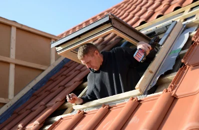 Pose de fenêtres de toit Velux à Coubon